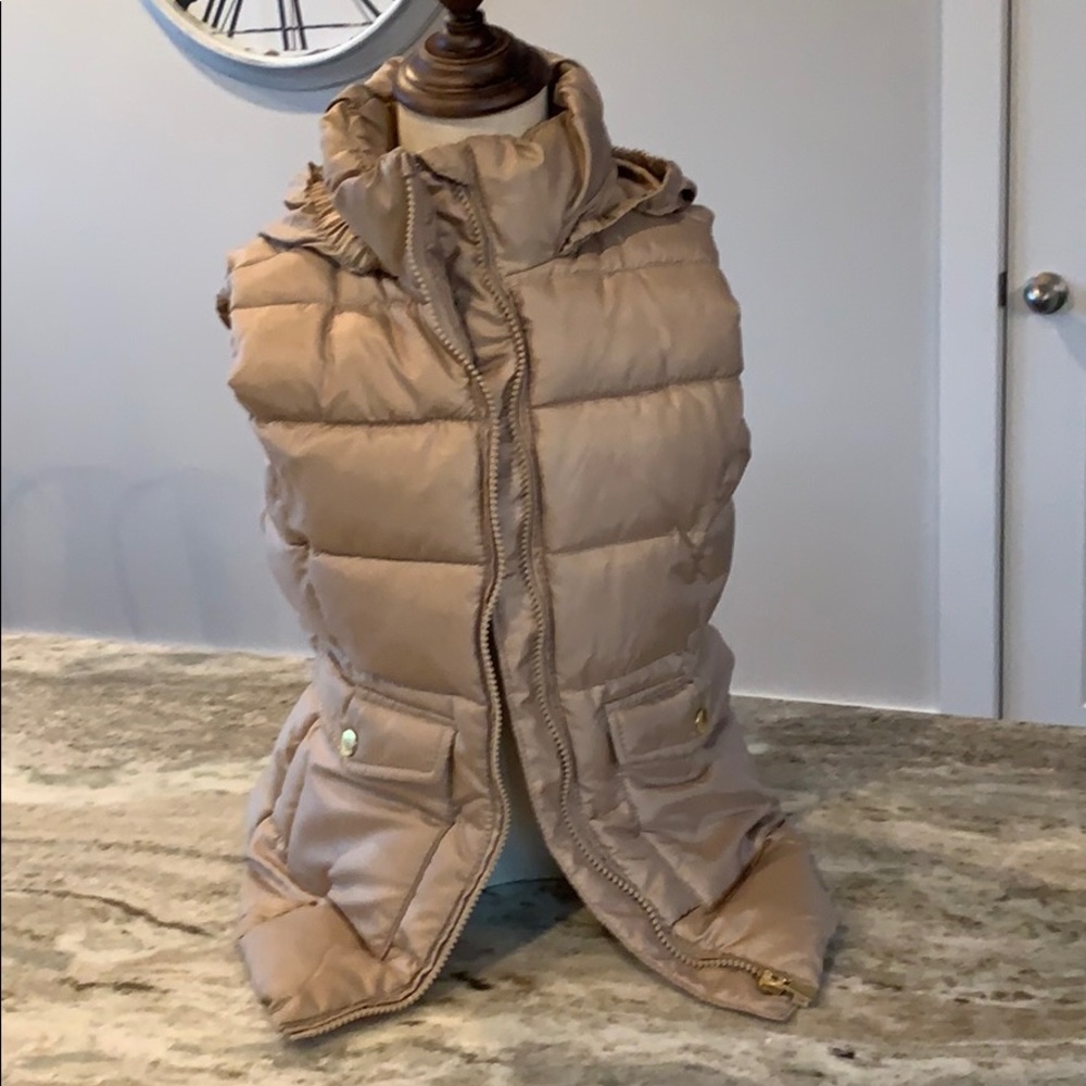 Girls ZARA Beige PUFFER VEST Large